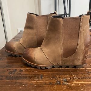 Sorel wedge booties